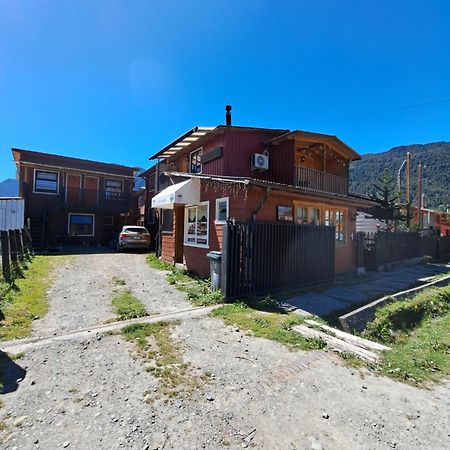 Hostal Robinson プエルト・プユワピ エクステリア 写真